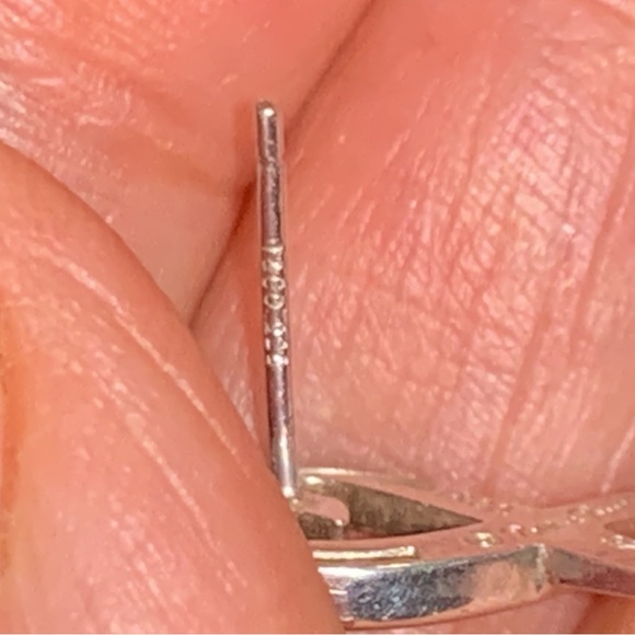 Tiffany&co single Earring. - Picture 8 of 8